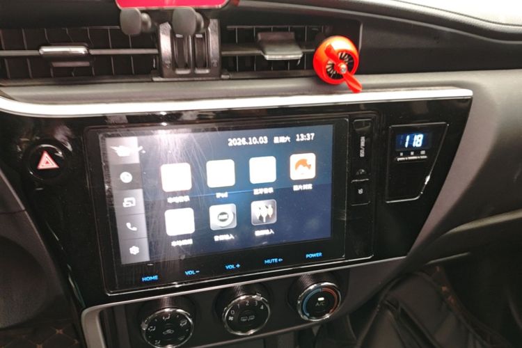Toyota Corolla 2017 #13 Toyota Corolla 2017 car image #13