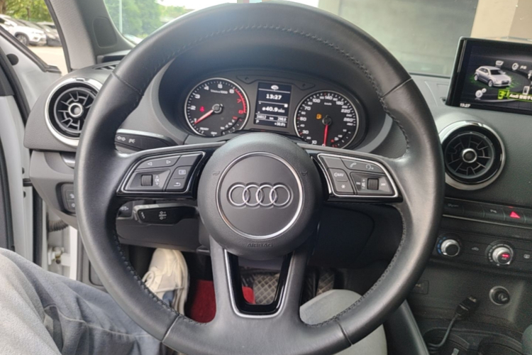 Audi A3 2020 car image #12