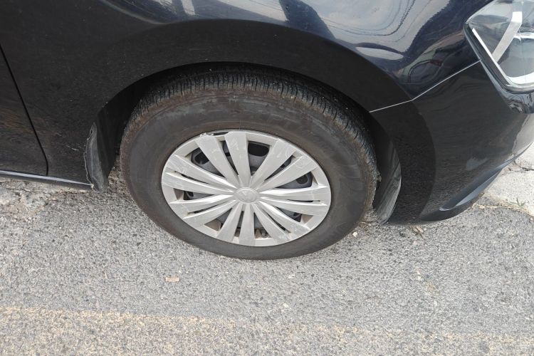 Volkswagen Santana 2021 car image #6