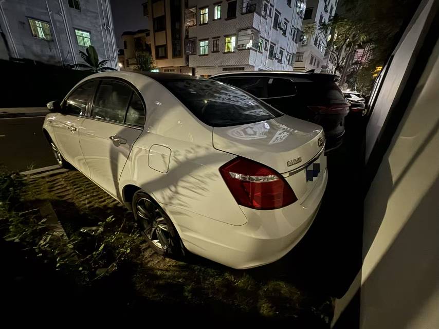 GEELY Emgrand 2017 #4 GEELY Emgrand 2017 imagem de carro #4