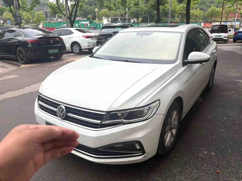 Volkswagen Bora 2021 car image 