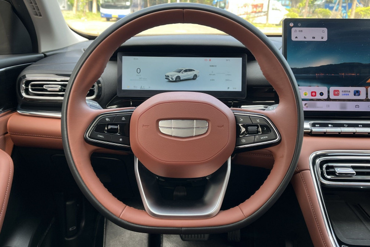 GEELY Emgrand 2025 #17 GEELY Emgrand 2025 car image #17