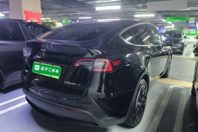 Tesla Model Y 2022 car image #7