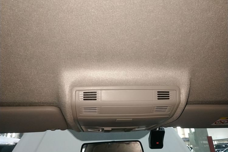 Volkswagen T-Cross 2021 #18 Volkswagen T-Cross 2021 car image #18