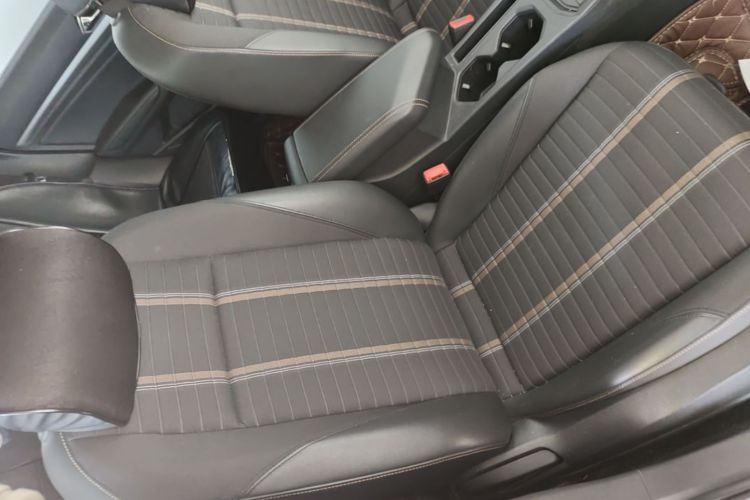 Volkswagen Lavida 2019 car image #24