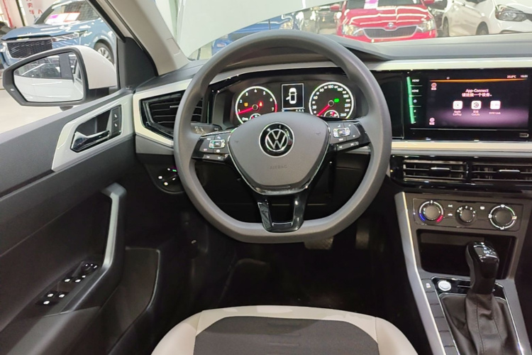 Volkswagen Polo 2023 #11 Volkswagen Polo 2023 صورة سيارة #11