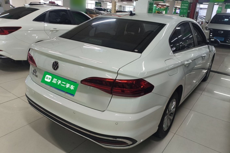 Volkswagen Bora 2023 immagine di auto #7