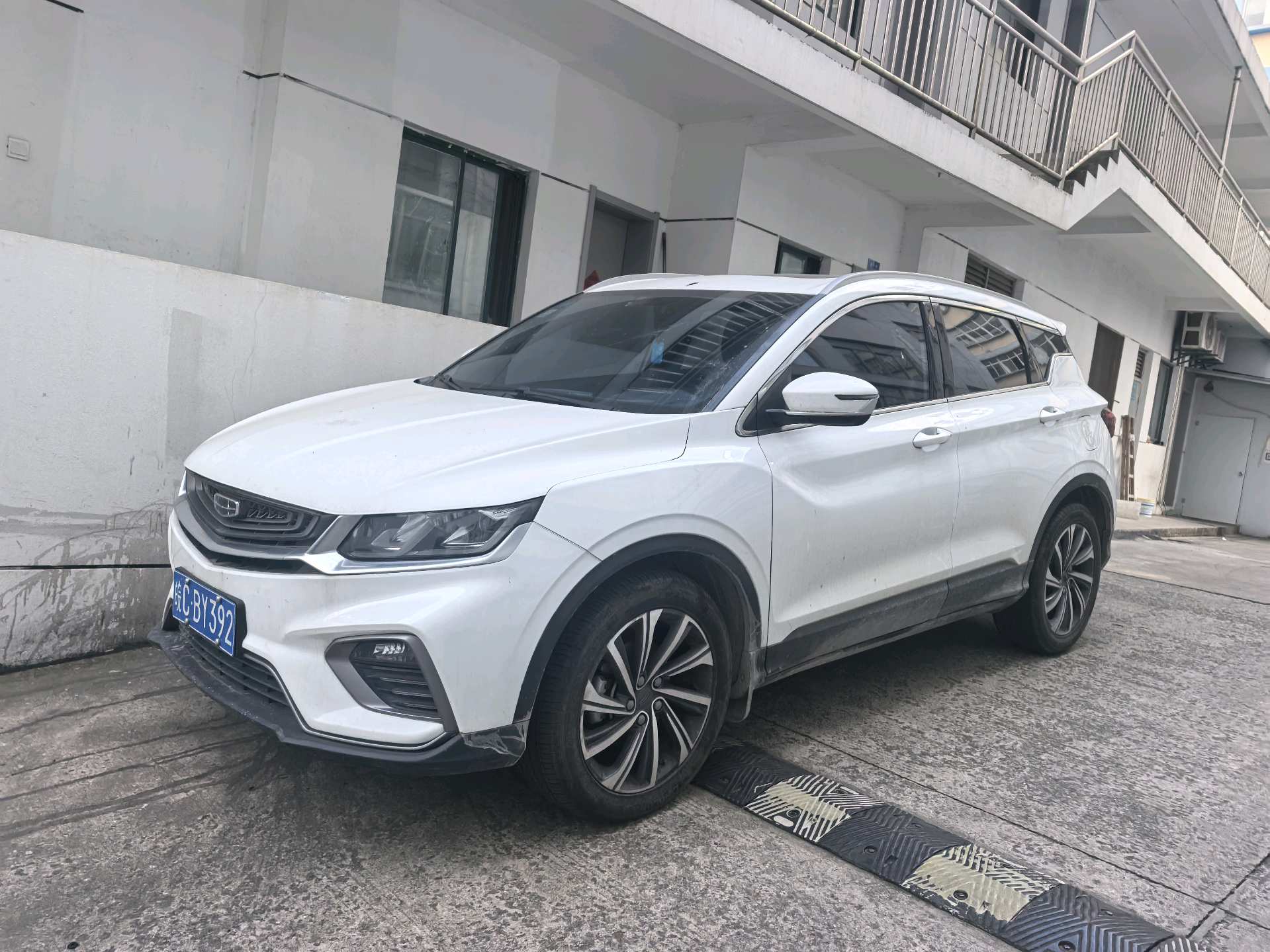 GEELY Coolray 2019 GEELY Coolray 2019 car image