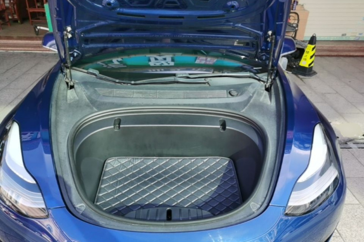 Tesla Model 3 2020 car image #20
