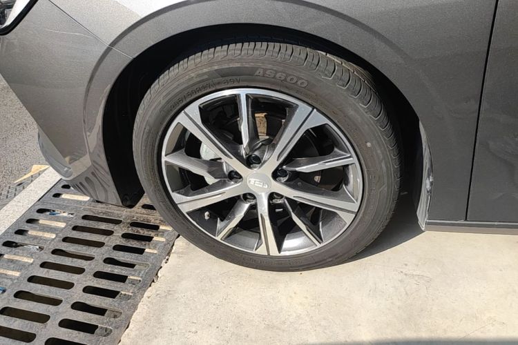 GEELY Emgrand 2023 immagine di auto #9