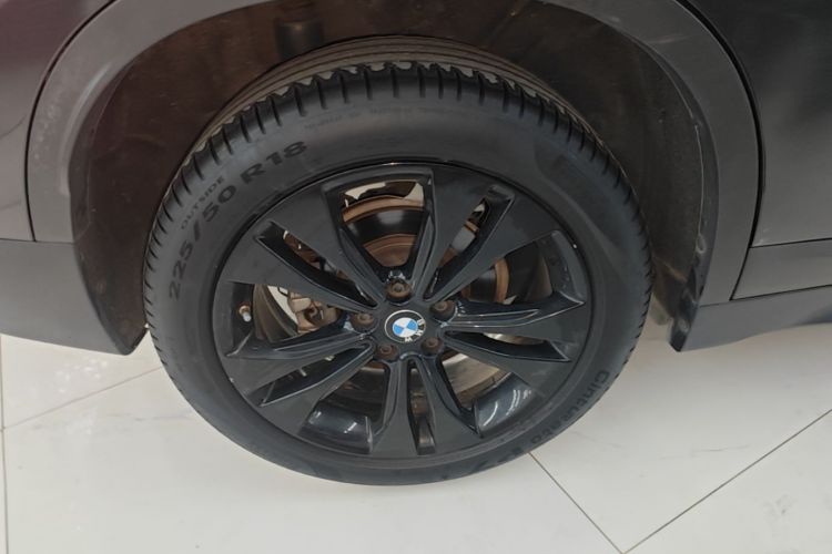 BMW X1 2021 car image #10