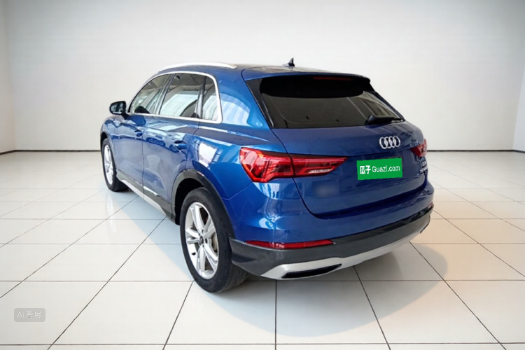 Audi Q3 2021 car image #5