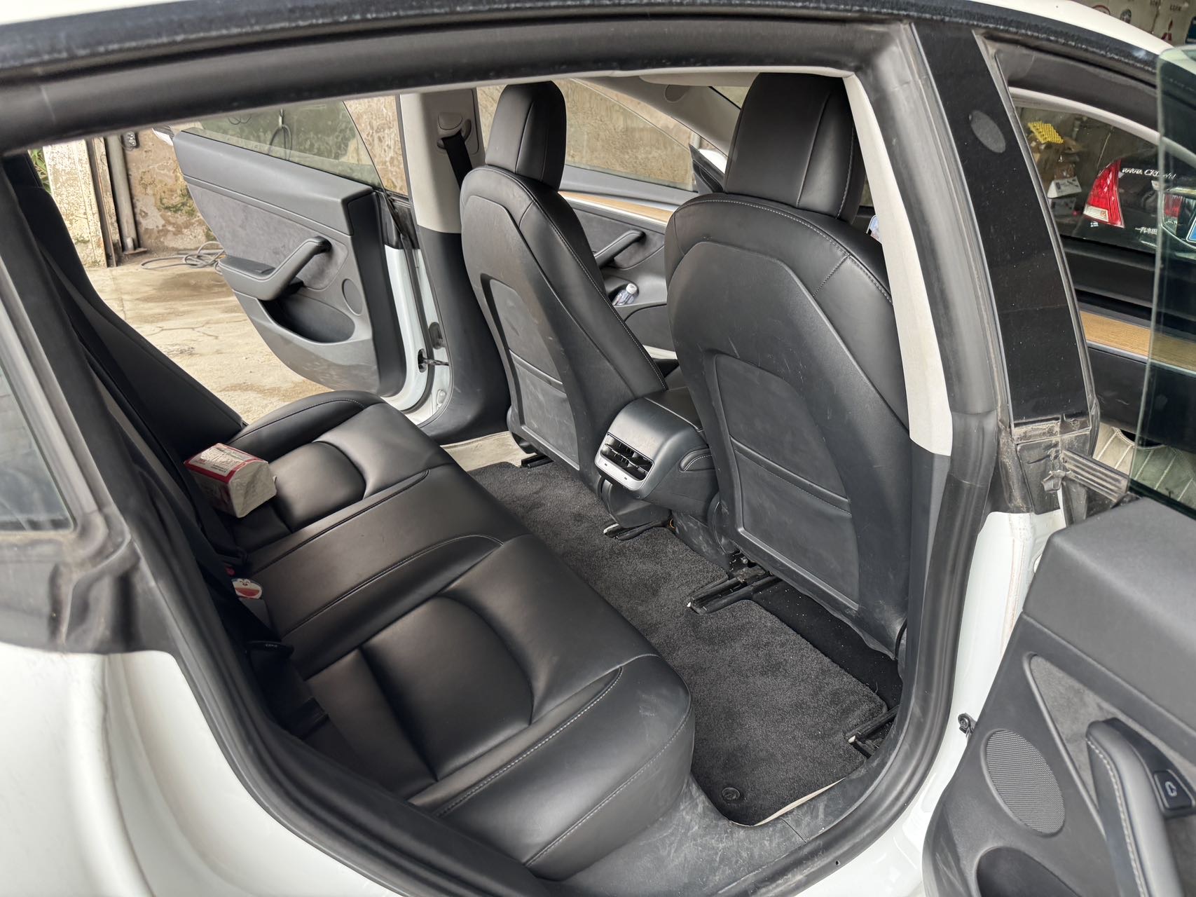 Tesla Model 3 2021 car image #4