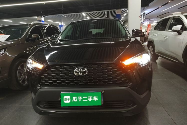 Toyota Corolla Cross 2024 immagine di auto #3