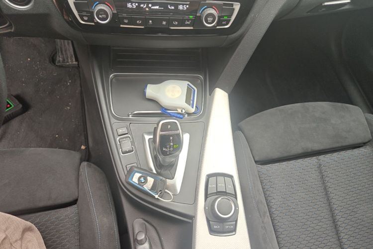BMW 3 Series 2017 #18 BMW 3 Series 2017 car image #18