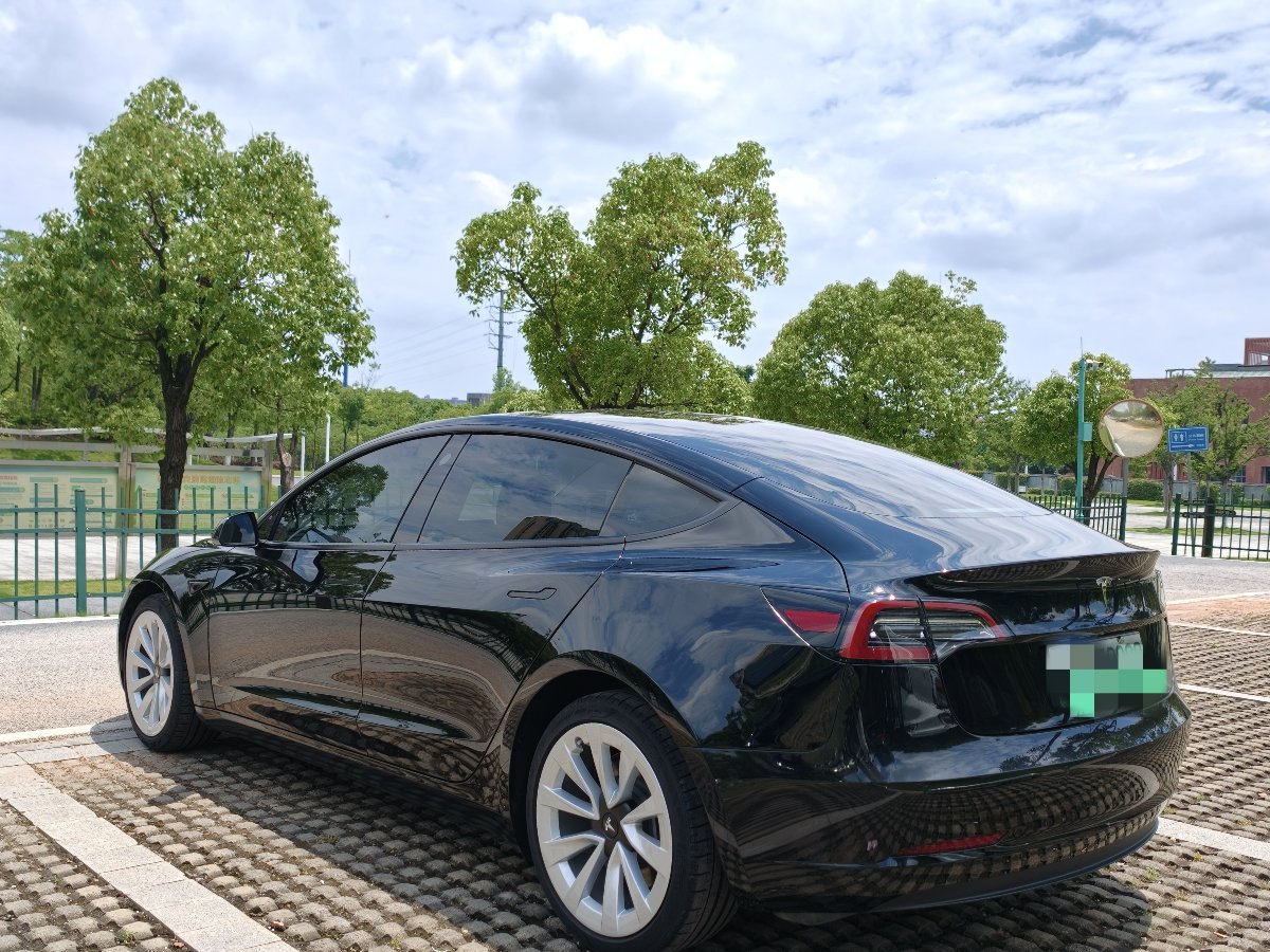 Tesla Model 3 2022 car image #6