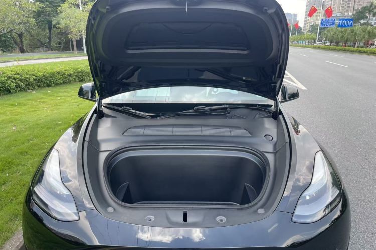 Tesla Model Y 2023 #22 Tesla Model Y 2023 car image #22