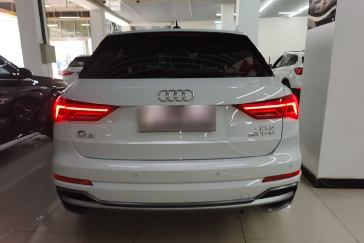 Audi Q3 2023 #6 Audi Q3 2023 car image #6
