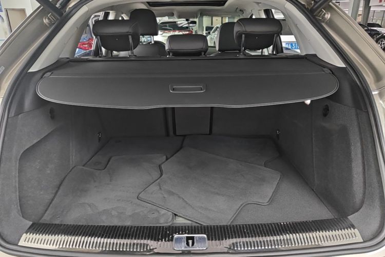 Audi Q3 2018 #19 Audi Q3 2018 car image #19