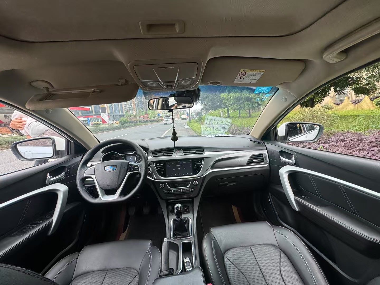 GEELY Emgrand 2018 صورة سيارة #7