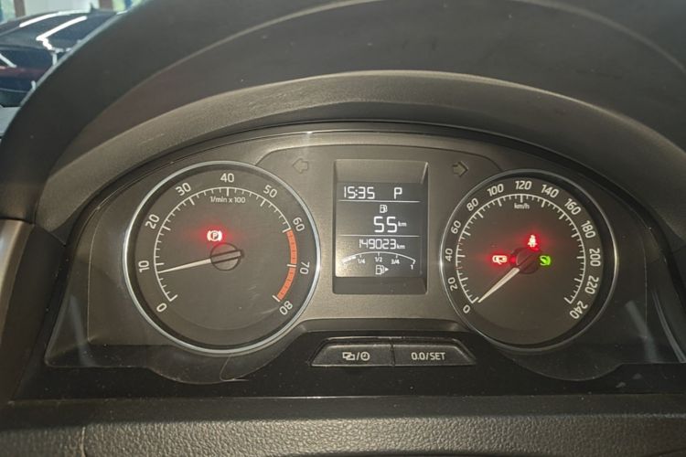 Skoda Rapid 2016 #12 Skoda Rapid 2016 car image #12