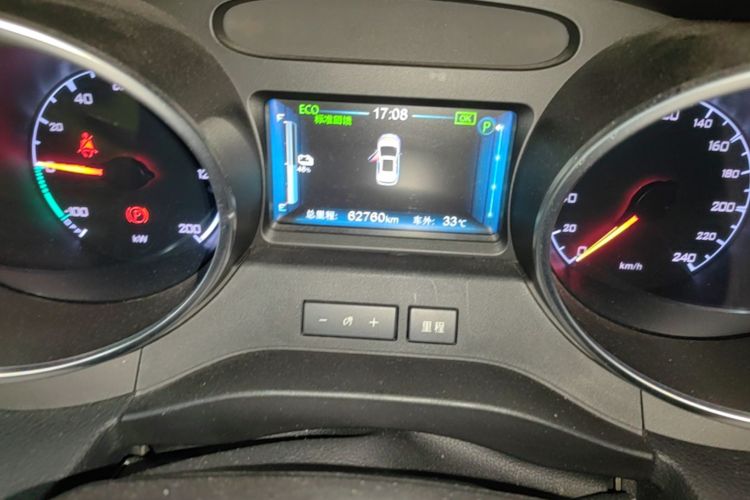 BYD Yuan New Energy 2019 car image #12