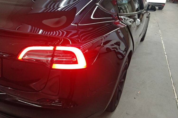 Tesla Model 3 2023 car image #8