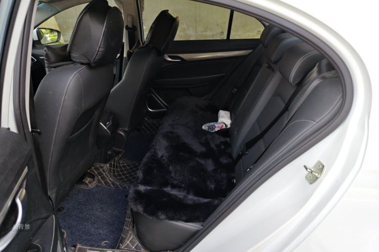 GEELY Emgrand 2020 car image #19