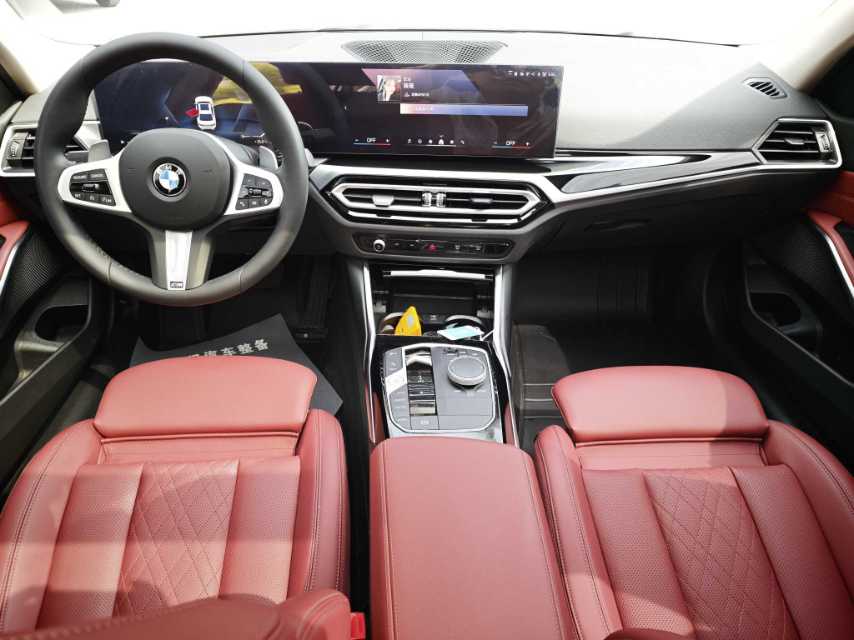 BMW 3 Series 2024 #6 BMW 3 Series 2024 car image #6