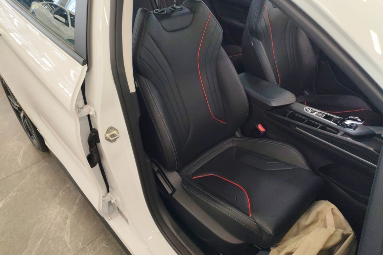 GEELY Binray 2024 car image #24
