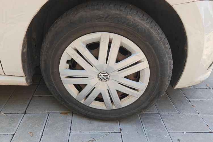 Volkswagen Polo 2017 car image #6