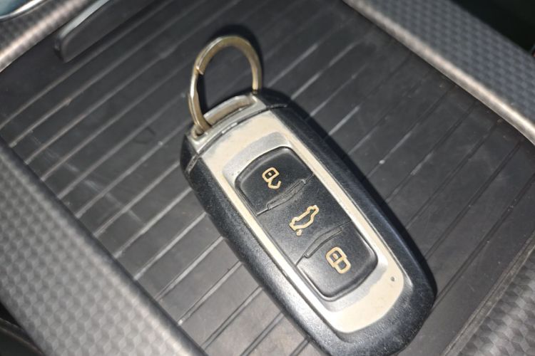 GEELY Emgrand GS 2016 car image #14