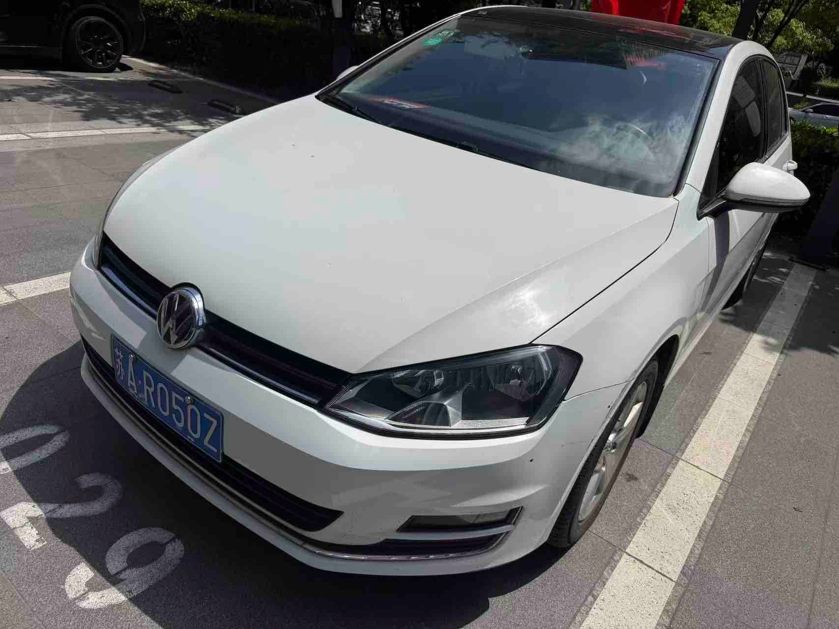 Volkswagen Golf 2014 Volkswagen Golf 2014 car image