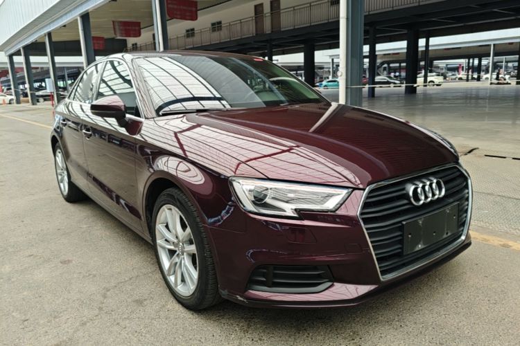 Audi A3 2018 car image #4