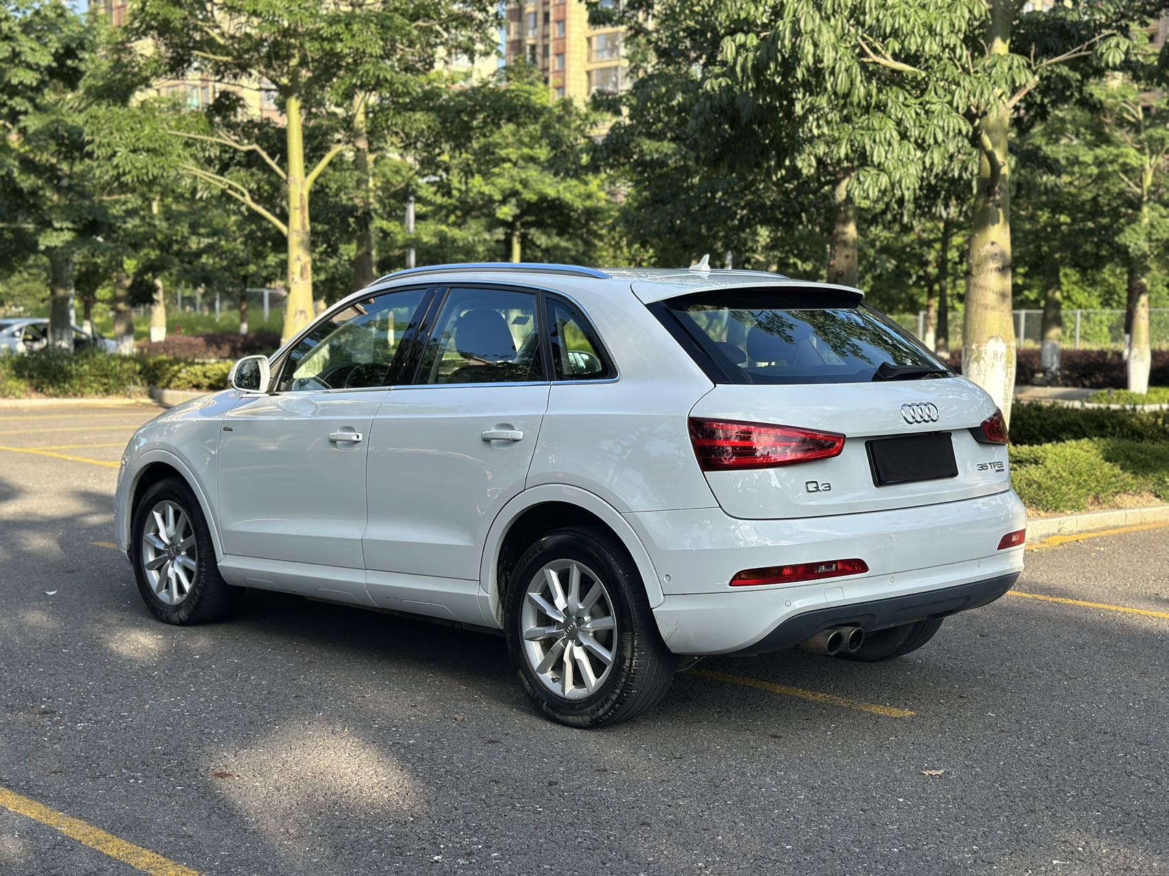 Audi Q3 (Imported) 2013 car image #7