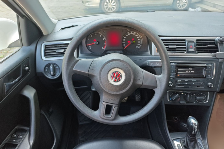 Volkswagen Santana 2016 #11 Volkswagen Santana 2016 car image #11