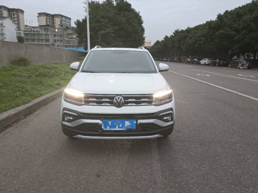 Volkswagen T-Cross 2021 #2 Volkswagen T-Cross 2021 صورة سيارة #2