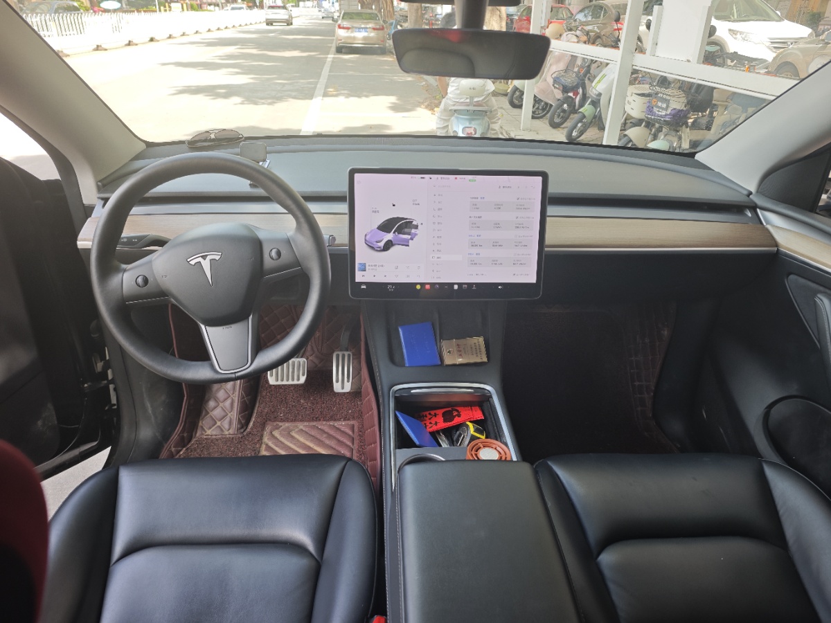 Tesla Model Y 2021 car image #4