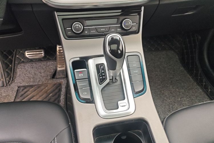 GEELY Emgrand GS 2018 car image #14