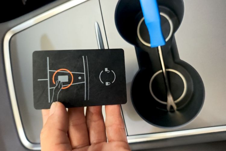 Tesla Model 3 2021 car image #9