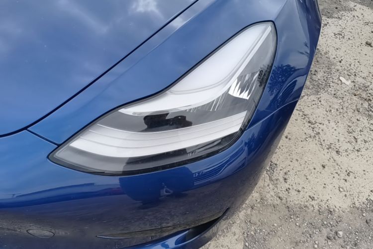 Tesla Model 3 2020 car image #23