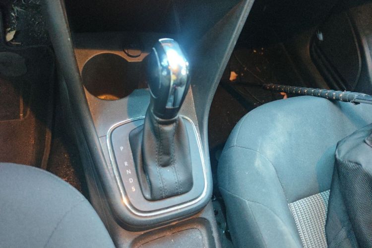 Volkswagen Polo 2016 #14 Volkswagen Polo 2016 car image #14