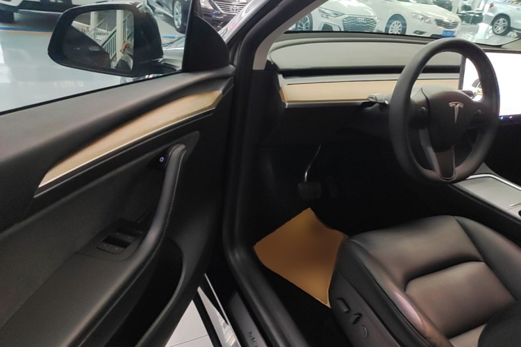 Tesla Model Y 2021 #16 Tesla Model Y 2021 immagine di auto #16