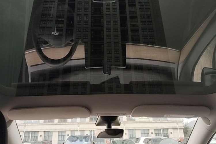 Tesla Model Y 2022 #18 Tesla Model Y 2022 car image #18