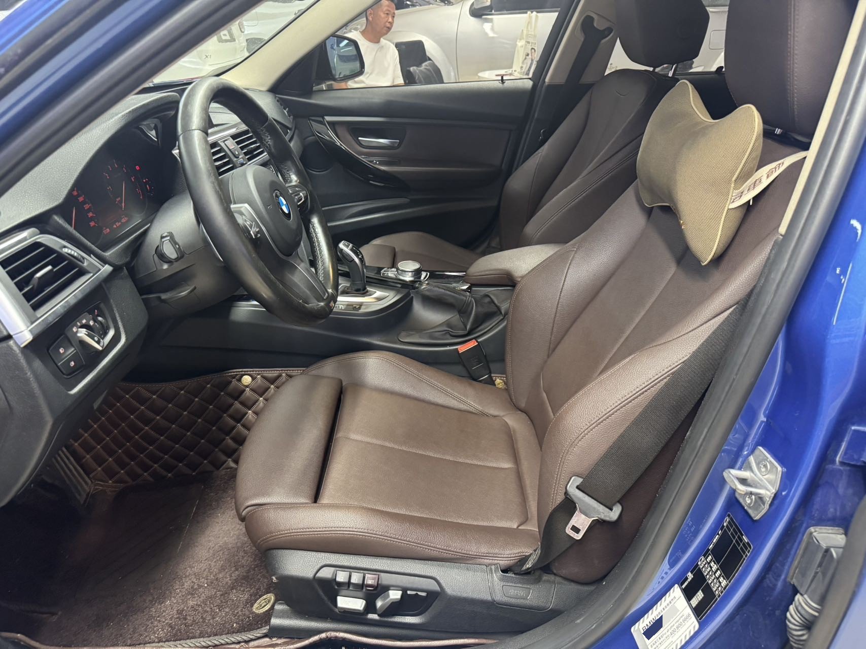 BMW 3 Series 2018 car image #7