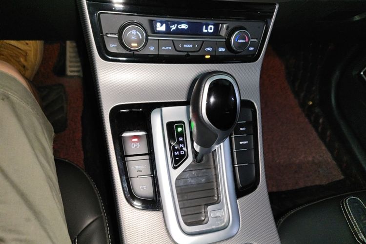 GEELY Emgrand GS 2018 #14 GEELY Emgrand GS 2018 car image #14