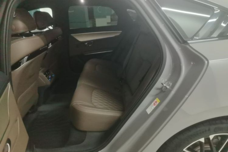 BYD Han 2024 car image #17