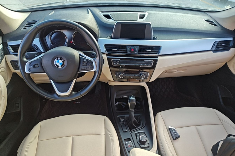 BMW X1 2019 #11 BMW X1 2019 car image #11