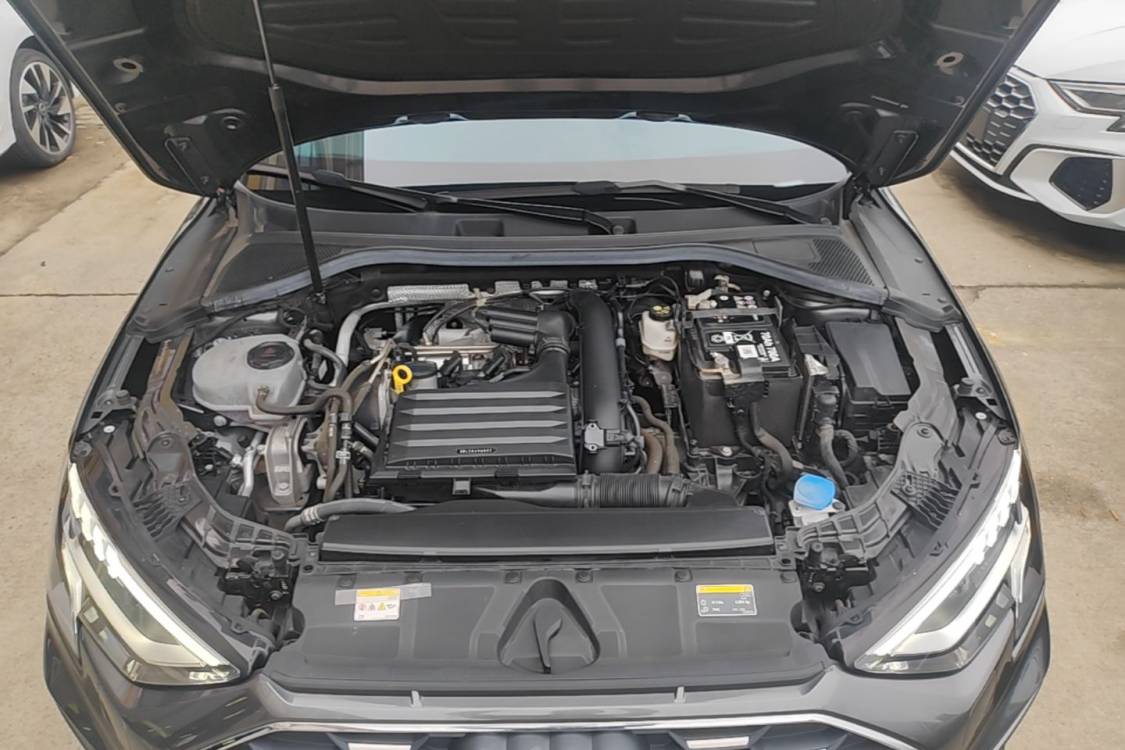 Audi A3 2023 immagine di auto #11