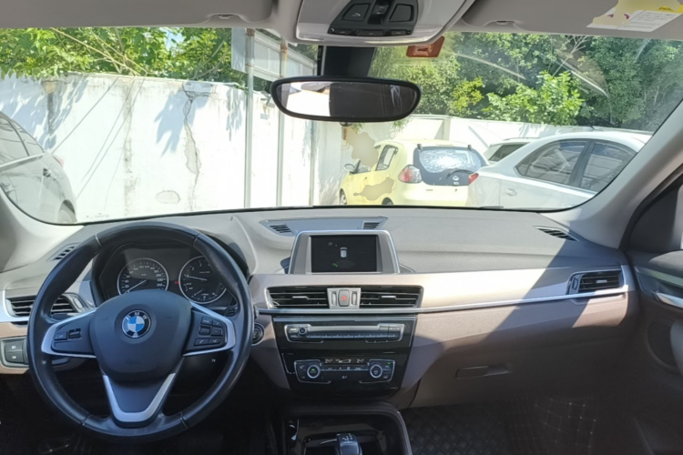 BMW X1 2017 car image #10